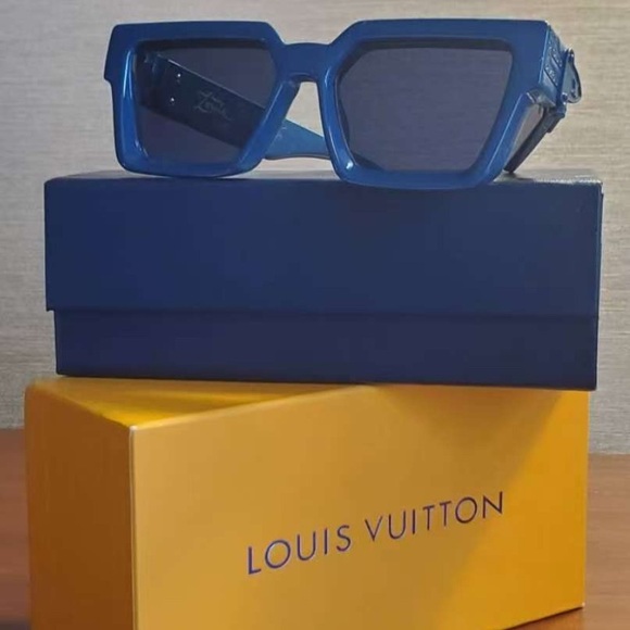 Louis Vuitton 1.1 Millionaire Sunglasses Navy Blue Monogram Jacquard - Picture 8 of 12